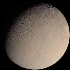 Enceladus, as seen by Voyager 2 in 1981. (Credit: NASA, via Wikipedia)
